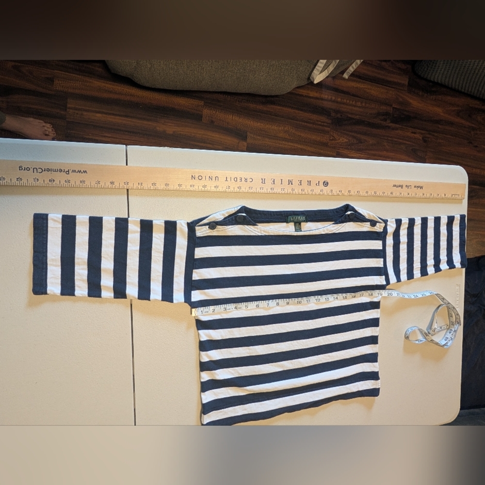 Lauren Ralph Lauren Striped 3/4 Sleeve Boatneck Top - Navy and White Women's PM - Picture 8 of 8